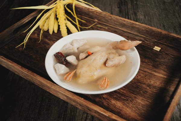 冬季喝什么汤能暖胃驱寒 喝什么茶暖胃驱寒|生姜|黄芪|胃寒|寒气|鲫鱼_新浪新闻