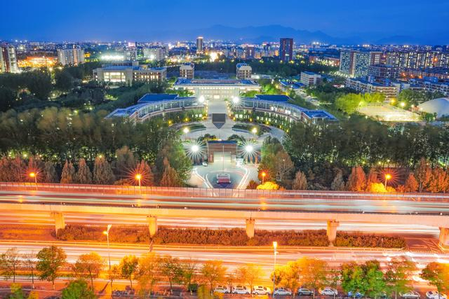 良乡大学城夜景。房山区委宣传部供图