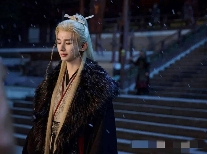 不过剧方暂时并未做出回应，究竟如何，我们还是拭目以待吧