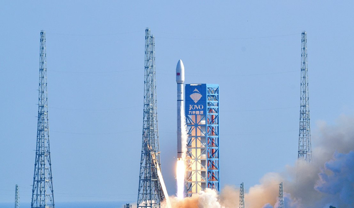 点火升空（孟凡子 摄）