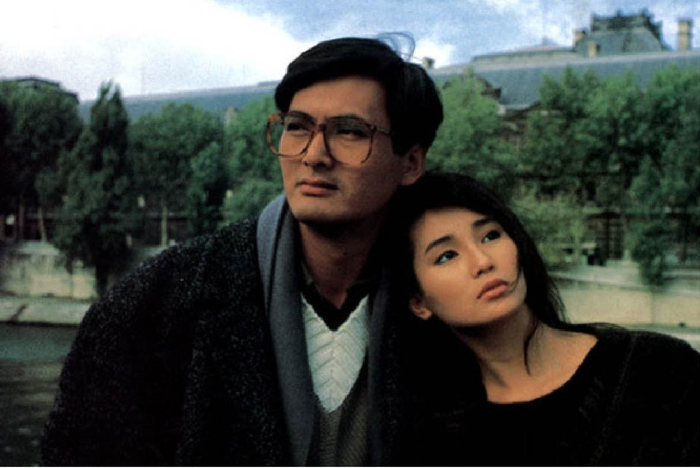 上图：杨凡导演版《玫瑰的故事》张曼玉是第一代黄玫瑰。