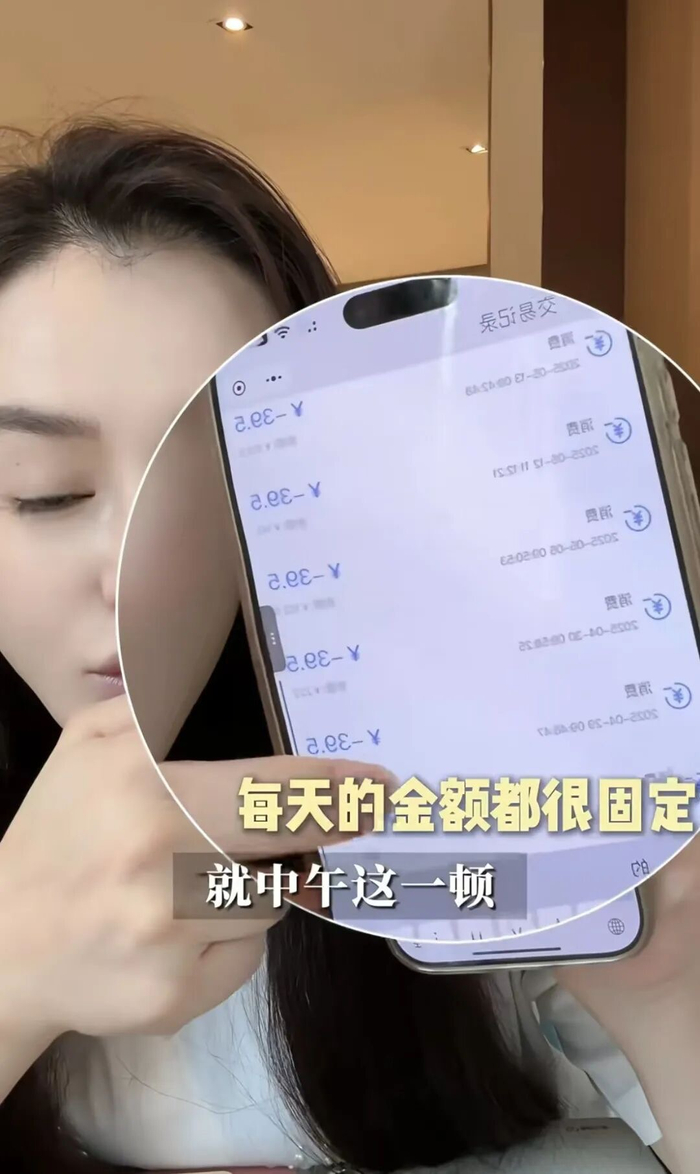拳王邹市明妻子自曝省钱攻略，无关“寒酸”