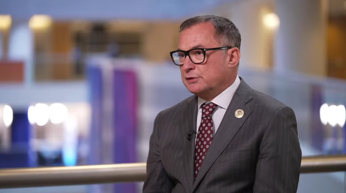 德国央行行长挑唆：别天真，得给中国划红线