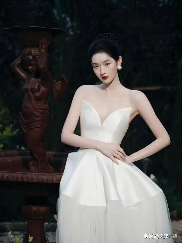 来源：第一现场 都市现场 王玉雯工作室 突然的喜欢官微