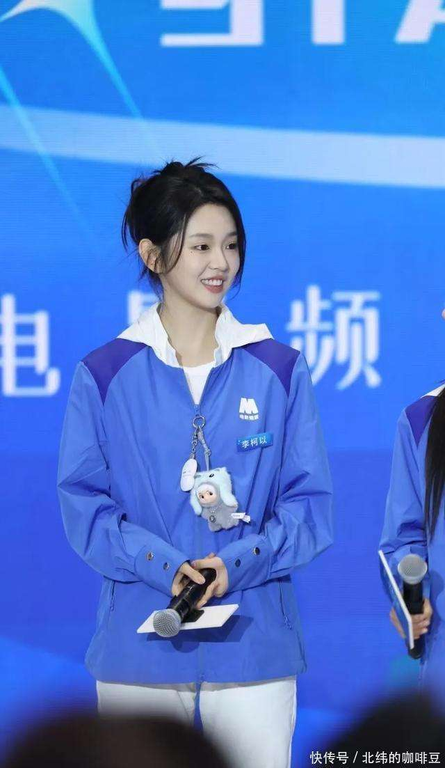短剧一姐李柯以:独一份的甜酷气质|夫人她专治不服|逆袭短剧|职场短剧|情感|人物_手机新浪网