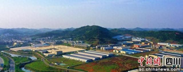 南充临江新区西充片区一派生机。西充县委宣传部供图