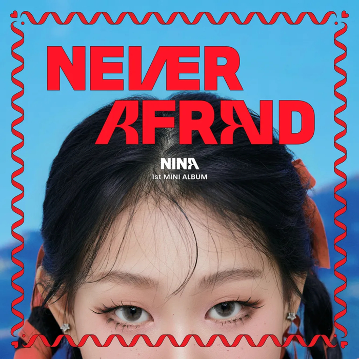 ▲戳图收听《NEVER AFRAID》专辑