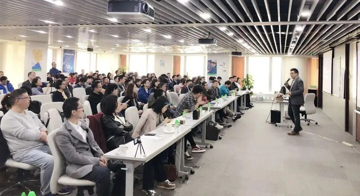 图源：长江商学院