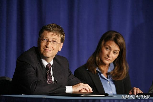 比尔·盖茨与妻子 网络资料图 （来源：CFP）