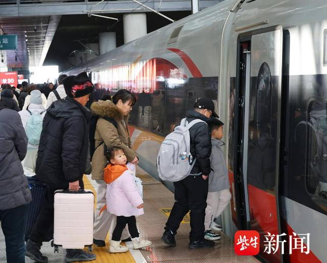 铁路 季宇轩 摄