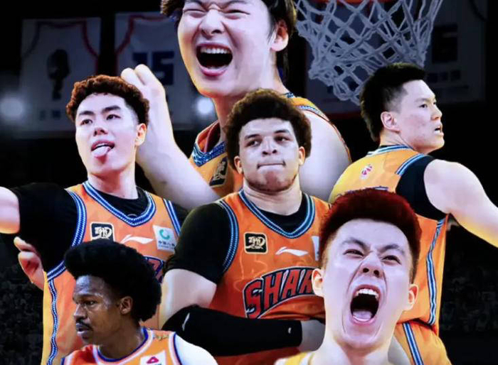 在D组，曾是争冠热门的辽宁和新疆男篮在休赛期损失重大，南京同曦也面临人员流失，前景堪忧。而天津和江苏男篮实力也在下降，他们的季后赛希望并不乐观。