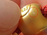 “足金挂坠被检测出含铁银钯”，周生生回应