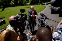 美国中期选举两党筹款差距明显，马斯克又“定投”了多少？