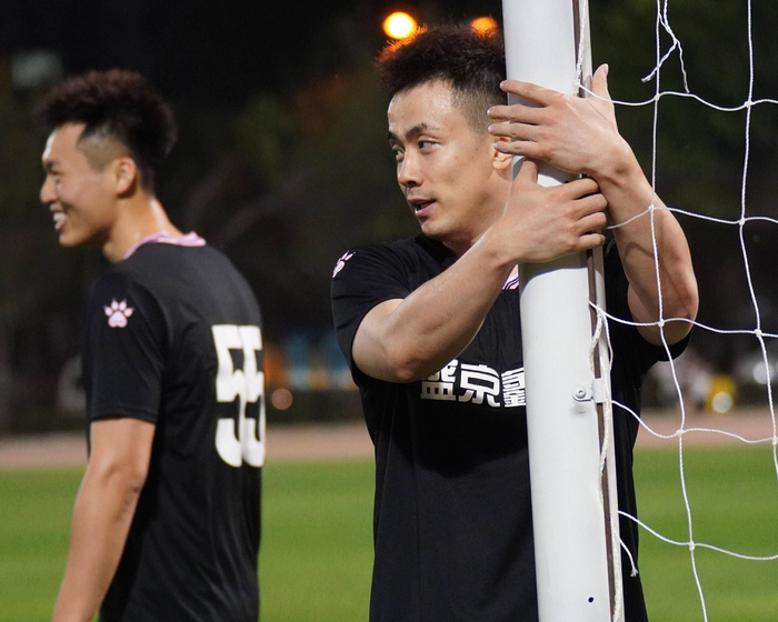 除了刘雁宇外，辽宁男篮其他队员均已顺利通过体测，获得了新赛季的“上岗证”。唯一存疑的是赵继伟和张镇麟的体测情况，二人并未随队参加此次体测，但CBA官方此前宣布国家队集训成员均已通过测试。尽管张镇麟和赵继伟曾因伤退出集训，但他们是否包含在通过名单内尚不明确。