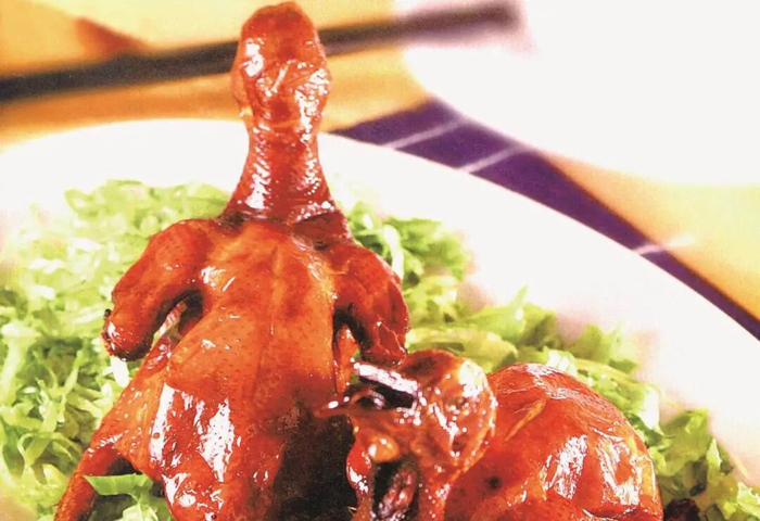 驰名石岐乳鸽 资料图片