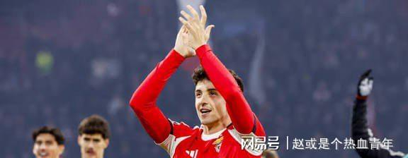 打开网易新闻 查看精彩图片