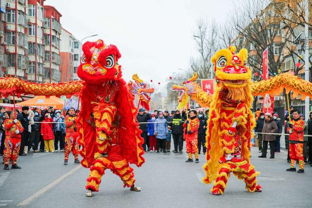 2月6日，昌平区第二届白浮泉新春庙会之“烟火昌盛”小街年货大集拉开帷幕。受访者供图