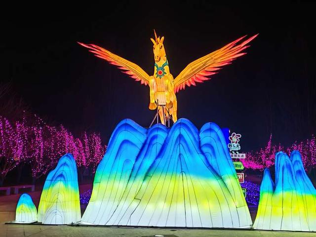 第三届顺义文旅集团鲜花港彩灯大世界将于2月17日（正月初一）至3月8日（正月二十）开放。受访者供图