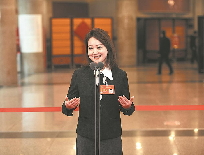     省政协委员郑胜兰。