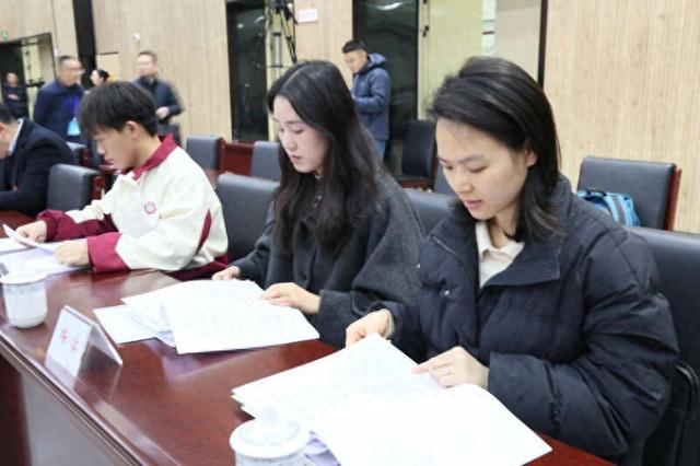 富顺县十七届人大五次会议旁听现场。共青团富顺县委供图