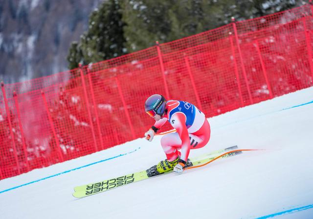  2月4日，米兰冬奥会高山滑雪男子滑降官方训练举行。新华社记者 颜麟蕴 摄
