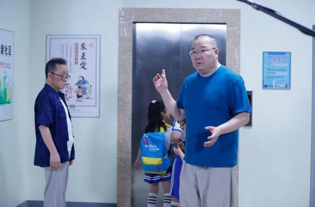 英达在拍摄现场。受访者供图