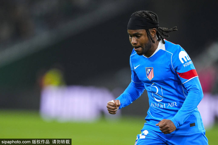 随着各支球队完成名单调整，欧冠淘汰赛的竞争将更加激烈。特别是那些引入新援的球队，都希望能够通过阵容的补强在接下来的比赛中有更好的表现。布达佩斯的欧冠决赛等待着最终的胜者，让我们拭目以待各支球队在淘汰赛阶段的精彩表现。