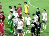 倒霉乌龙球送绝杀！印尼门将崩溃捂脸，被U17国足打自闭：2场丢10球