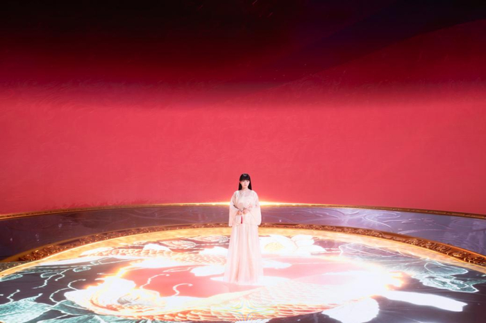 ▲川渝春晚舞台上的李子柒。