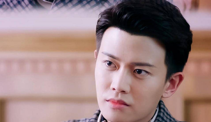 总的来说，这个礼物的粉丝十分有型，对于他的这个举动其他粉丝也可能会纷纷效仿，在接下来的日子当中我们可以继续期待粉丝会给人家论什么样的惊喜，同时我们也相信任嘉伦会有一些行动回馈粉丝。心里有点不爽被别人耍了，但是他依然是十分开心的。不知你们是否这么认为呢？或者说你们有在他身上看到其他的优点吗？欢迎大家留言。