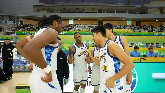 打开网易新闻 查看精彩图片