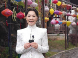 中国内地女高音歌唱演员吕薇给大家拜年啦！