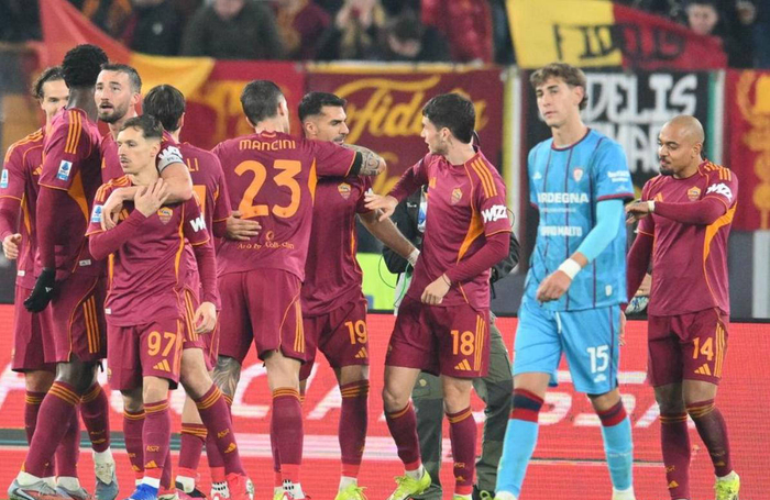 积分榜方面，国际米兰依然稳居榜首，积58分，保持19胜1平4负的优异战绩，虽然失利不少，但爆冷平局稀少，实现最多的联赛赢球数。稍逊一筹的AC米兰积50分，位列第二，不过他们尚少赛一场。那不勒斯以49分紧随其后，争冠希望愈发渺茫。尤文图斯本轮仅获得一场平局，目前积分46分，紧随其后的罗马同积46分，双方排名并列第五和第四，尤文的第4名位置面临巨大威胁。紧接着是以41分领跑的科莫，而亚特兰大这场夺胜后累计积分已升至39分，排名第七。整体来看，积分榜竞争日趋激烈，中上游球队之间差距逐渐缩小，未来几轮联赛形势极具看点。