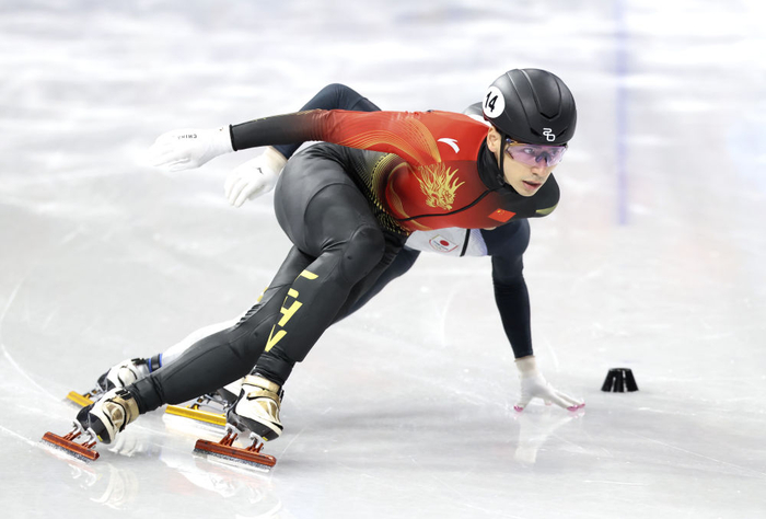 2月10日，刘少昂在男子1000米预赛中。新华社记者 李明 摄