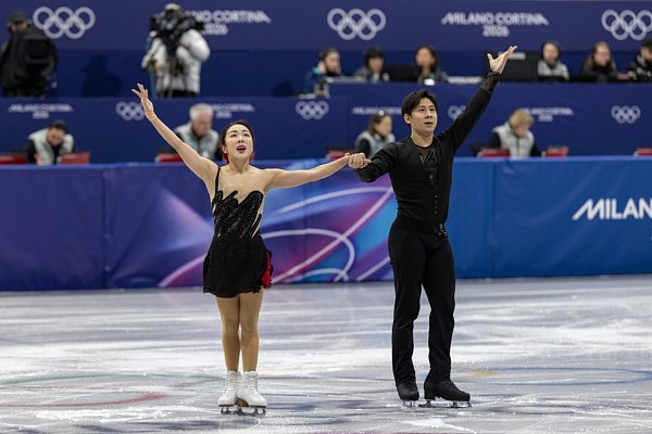 隋文静/韩聪毅然重返冰场