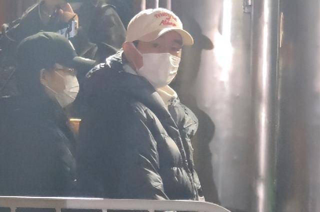 2月14日，陈小春现身2026央视马年春晚第五次彩排