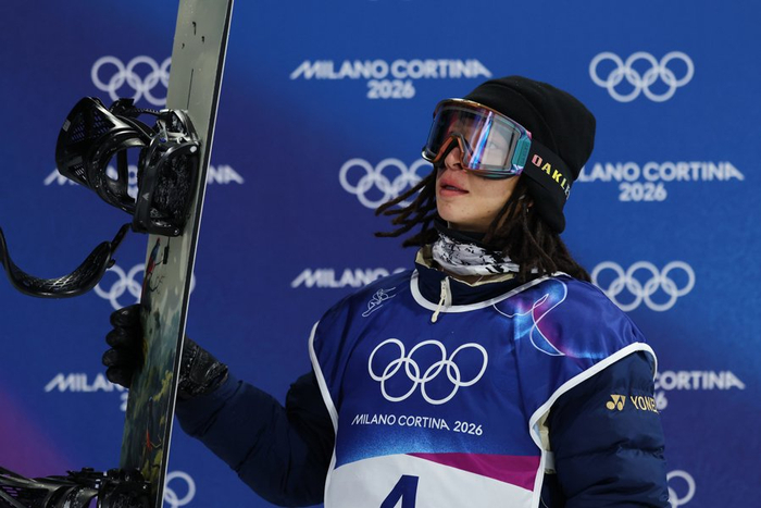 在佩茨需要帮助时，平野步梦向他伸出援手