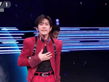 易烊千玺九登春晚台风好稳