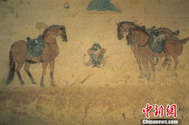 莫高窟第431窟-西壁-马夫与马。 敦煌研究院供图