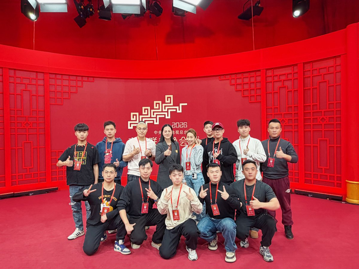 湖北省京剧院央视马年春晚参演者合影