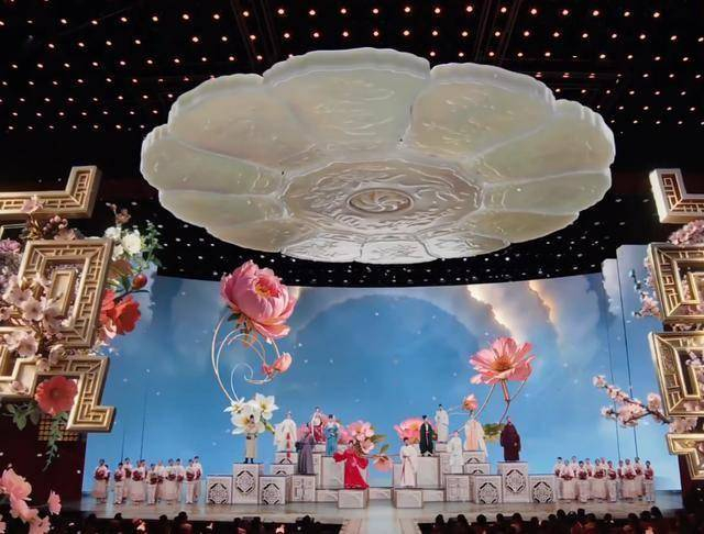 2026春晚四大惊喜,《贺花神》、李健、刘浩存,还有喜剧短剧_节目_唐诗_梦底|春节联欢晚会|央视春晚|唐诗逸|人间共鸣|你准喜欢_新浪娱乐_新浪新闻
