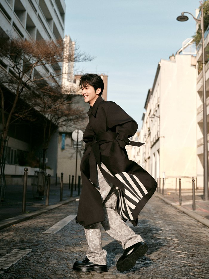   来源：张新成工作室微博