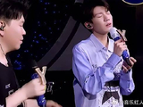 常石磊悉心照顾王源！给予最佳唱歌方式，真是好的老师！