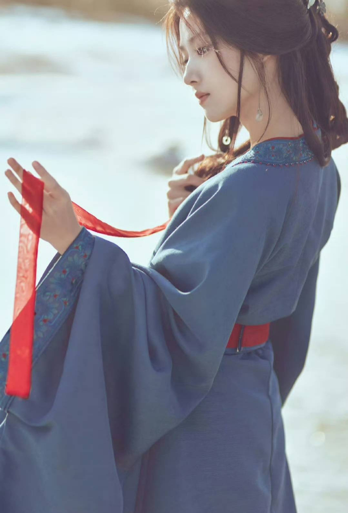 [免责声明]文章的时间、过程、图片均来自于网络，文章旨在传播正能量，均无低俗等不良引导，请观众理性看待本事件，切勿留下主观臆断的恶意评论，互联网不是法外之地。本文如若真实性存在争议、事件版权或图片侵权问题，请及时联系作者，我们将予以删除。