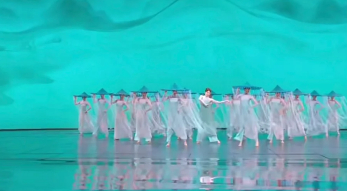 打开网易新闻 查看精彩图片