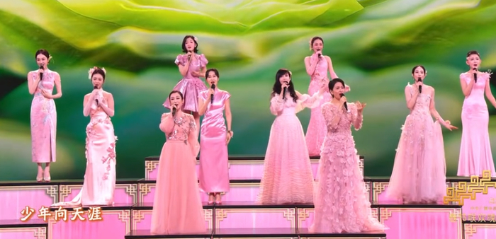 打开网易新闻 查看精彩图片