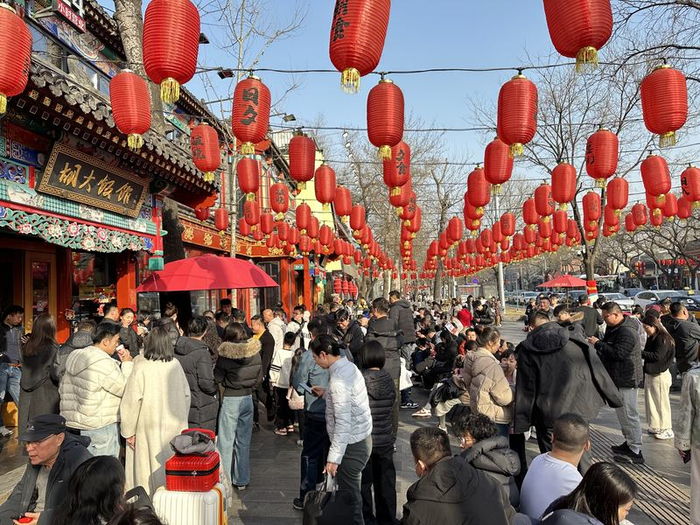 北京多家热门人气餐饮迎来客流高峰。受访者供图