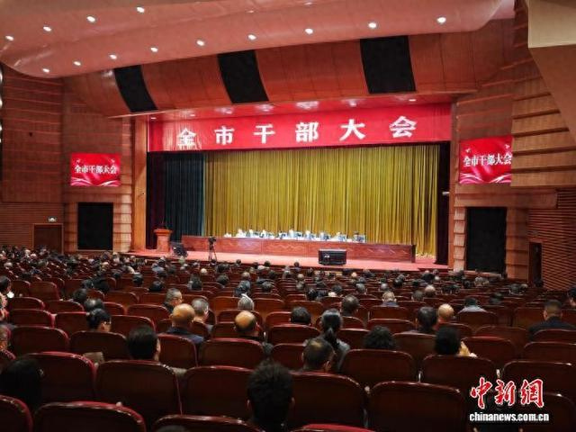 龙泉“新春第一会”现场。傅飞扬 摄