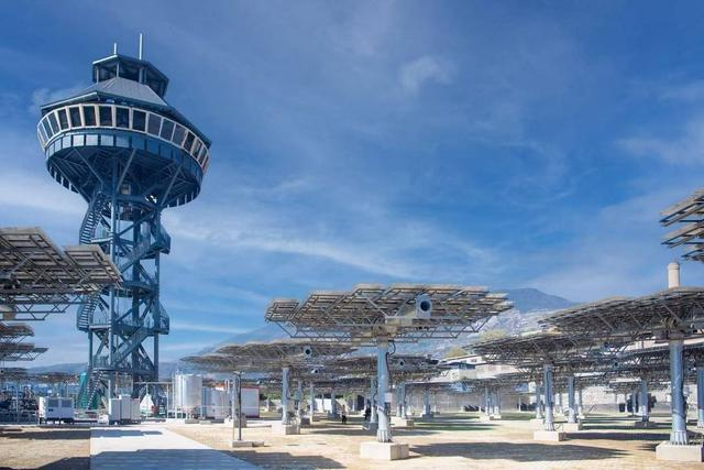 光解水制氢项目 王东摄