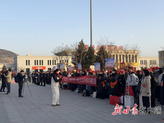 大部队整装待发。